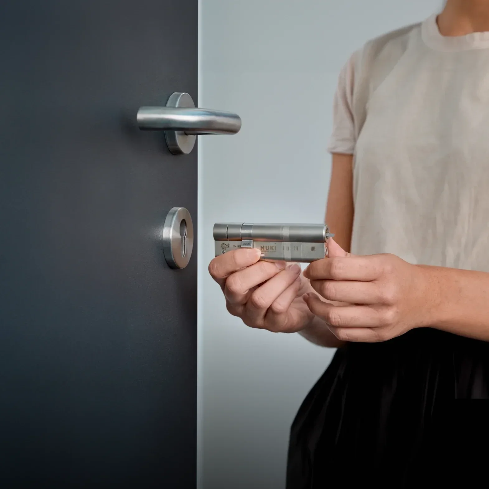 Viedā Slēdzene Nuki Ultra - Burzmart.lv