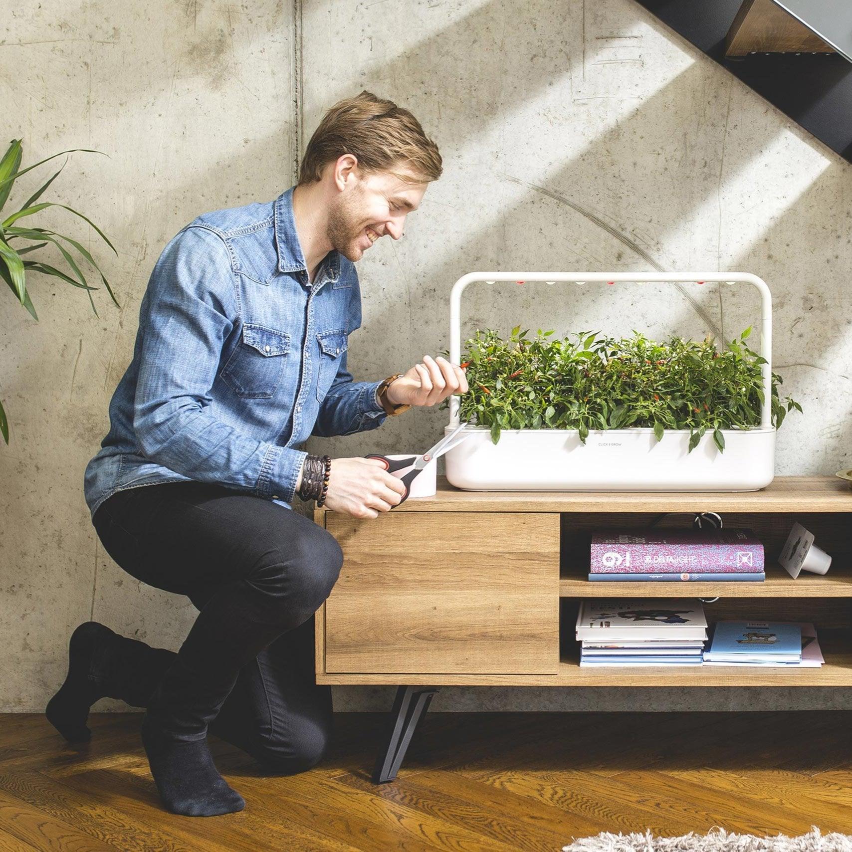 Click & Grow Smart Garden 9 – Your Effortless Home Garden Solution